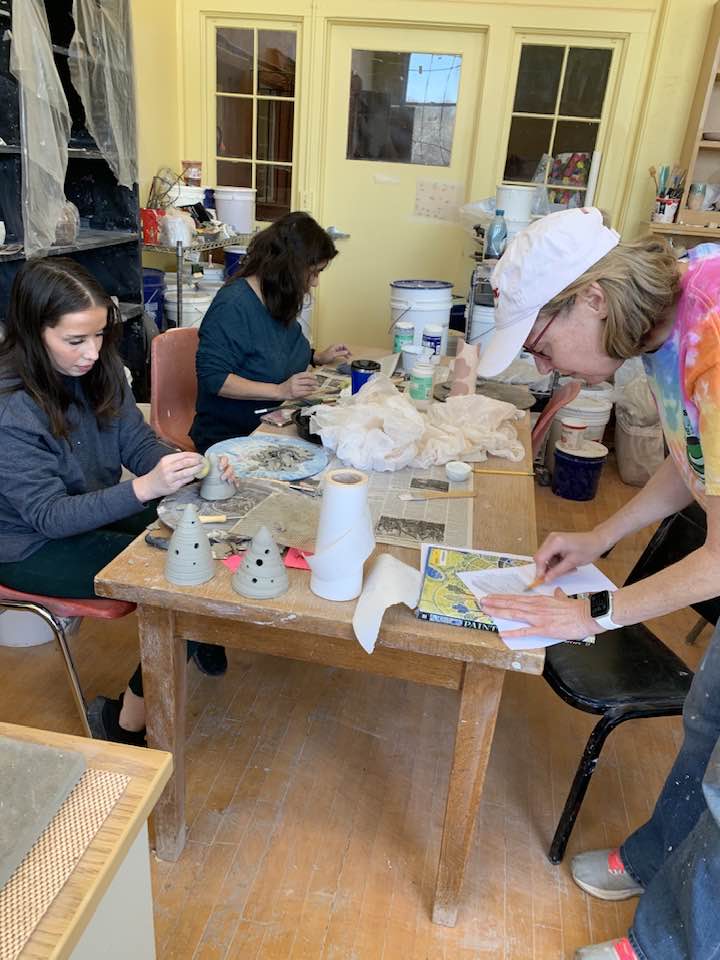 Group pottery lessons